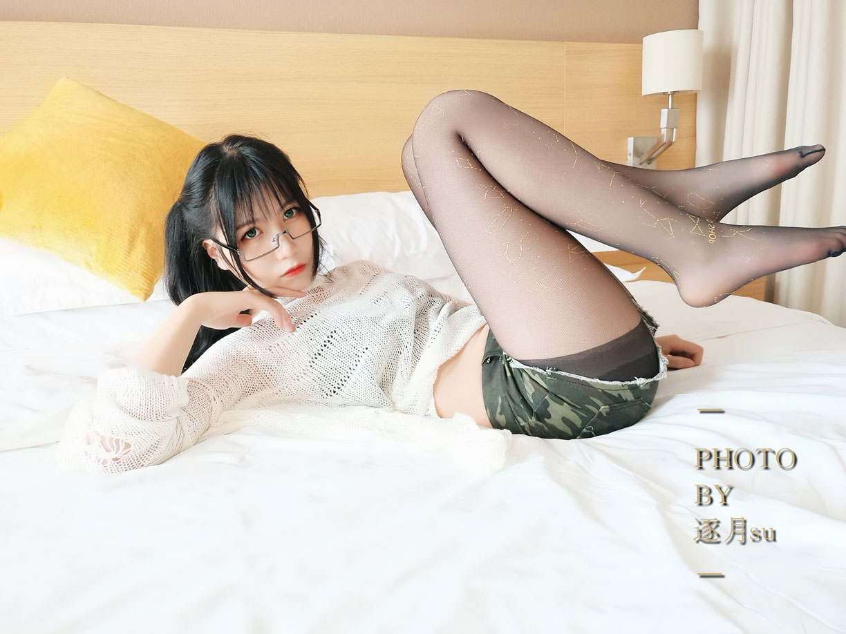 逐月Su(枸名SU)写真图片包合集[46套][Cosplay][持续更新]