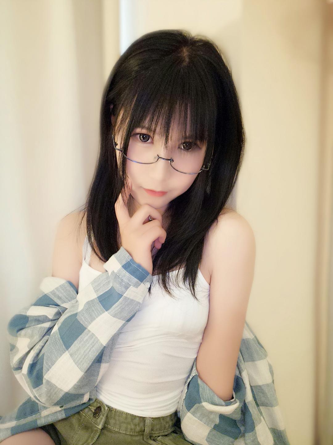 逐月Su(枸名SU)写真图片包合集[46套][Cosplay][持续更新]