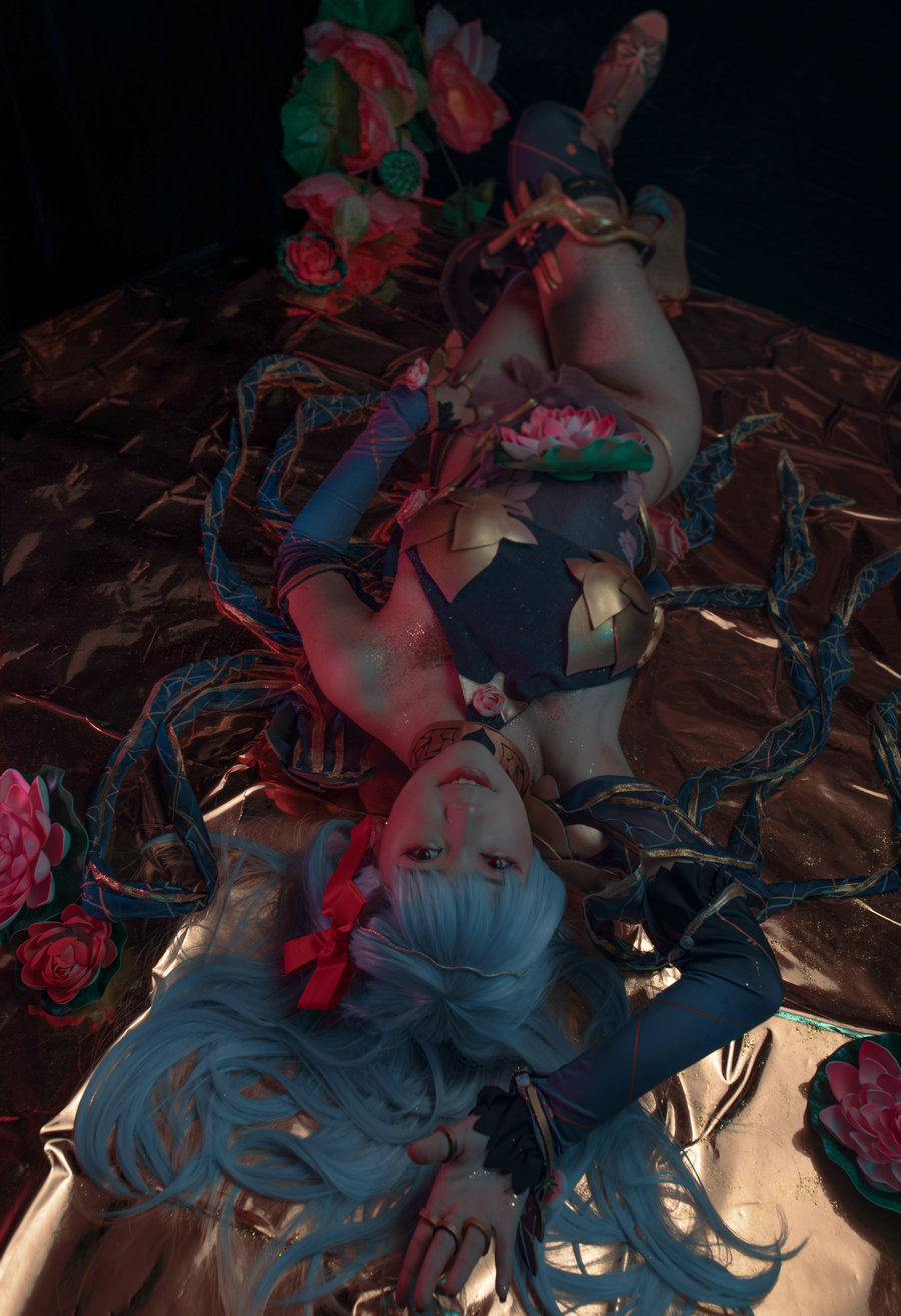 蓝小沂KiKi写真图片包合集[11套][Cosplay][持续更新]