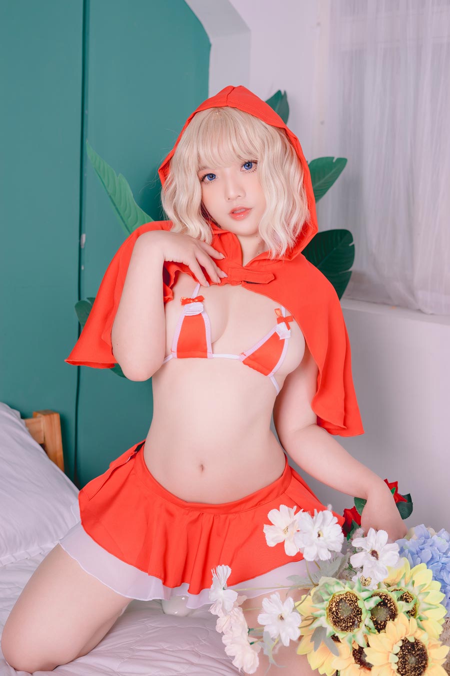 Messie Huang Red Hood [60P-158MB]