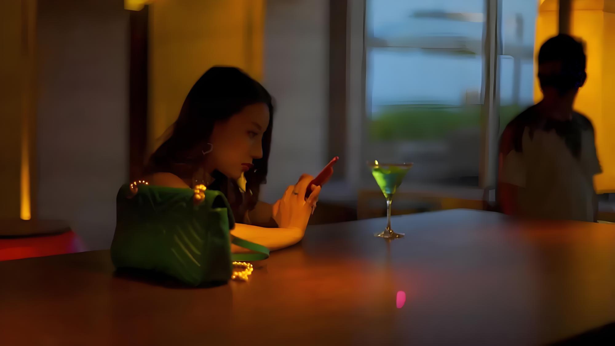 酒吧捡尸筱慧酒吧喝大了白金版[1v-1.12G-19min]