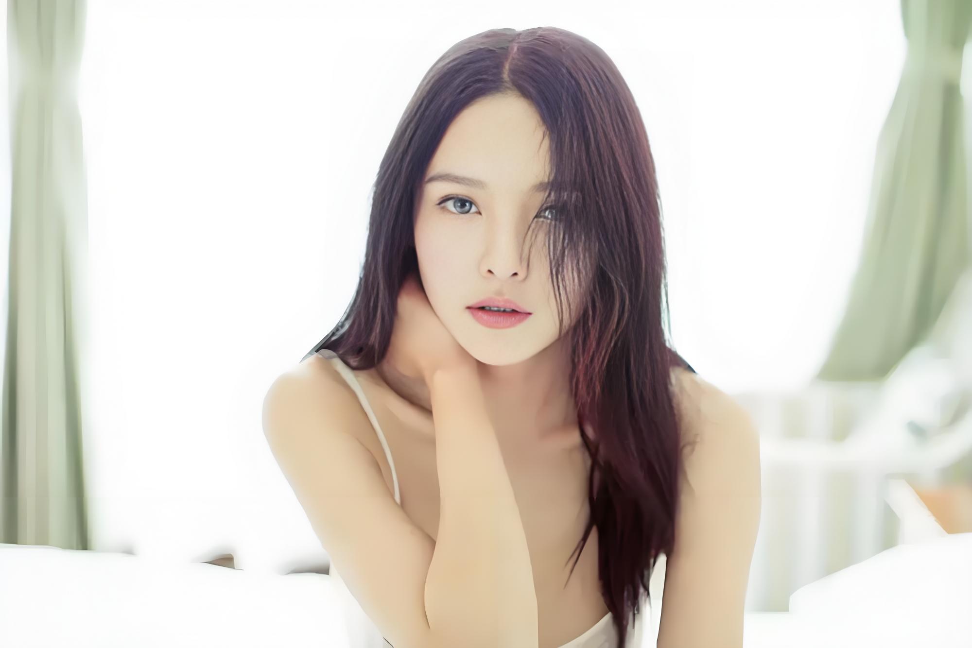 美女樱桃写真昆明的冬天+盛夏时节2套 [100P 509M]