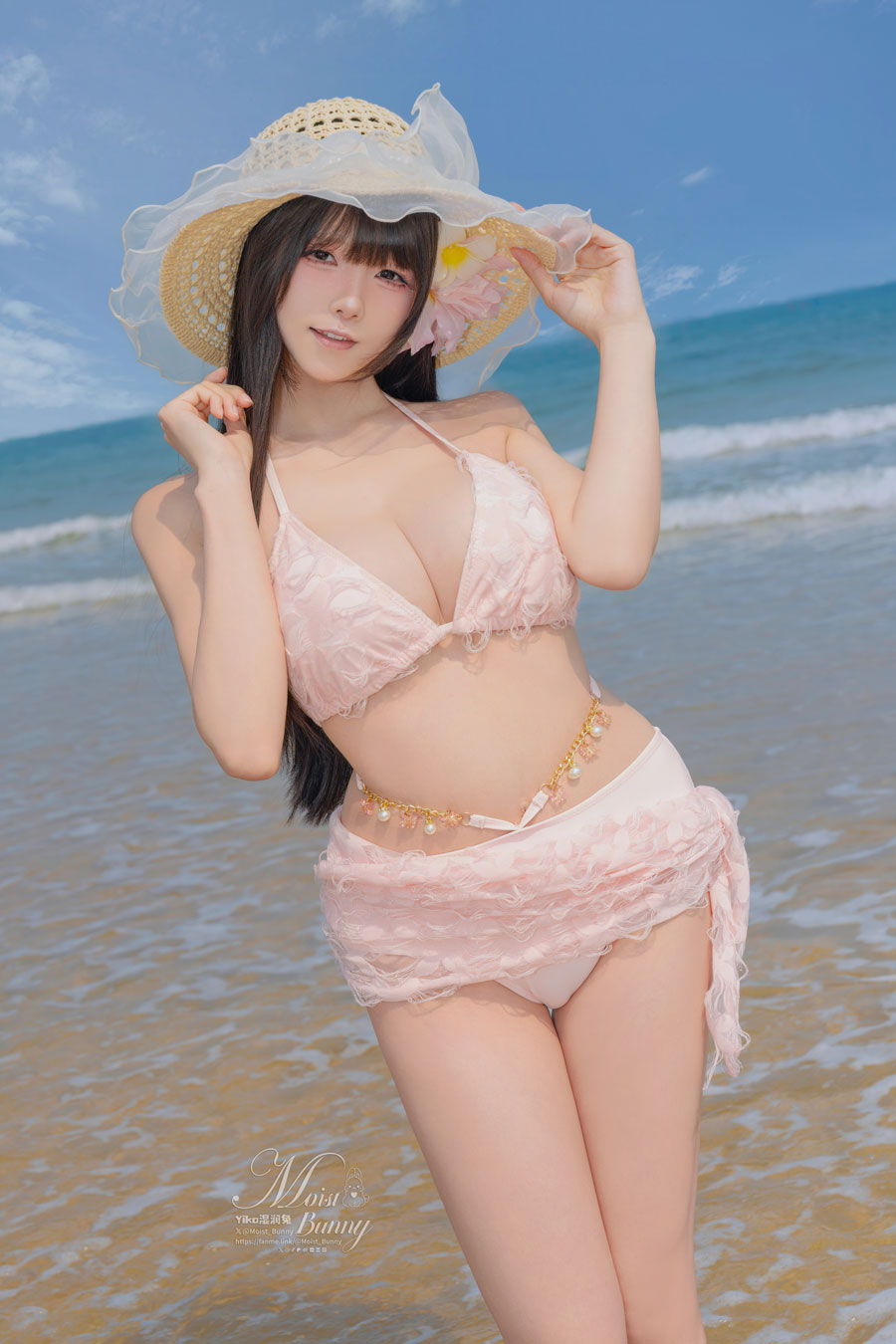 咬一口兔娘(Yiko湿润兔) 粉红假日 [97P3V-2.17GB]